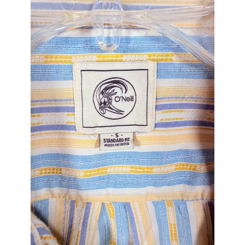 ONeills Mens, Small,Shirt,‎ Short Sleeve Button Down, Striped, Standard Fit